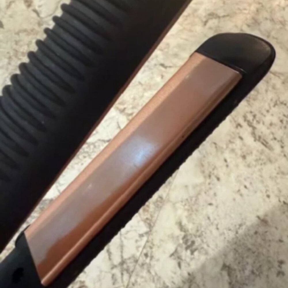 Ion Luxe Coconut Infused Ceramic Flat Iron 1 Inch with Cord - No Box - Picture 7 of 10